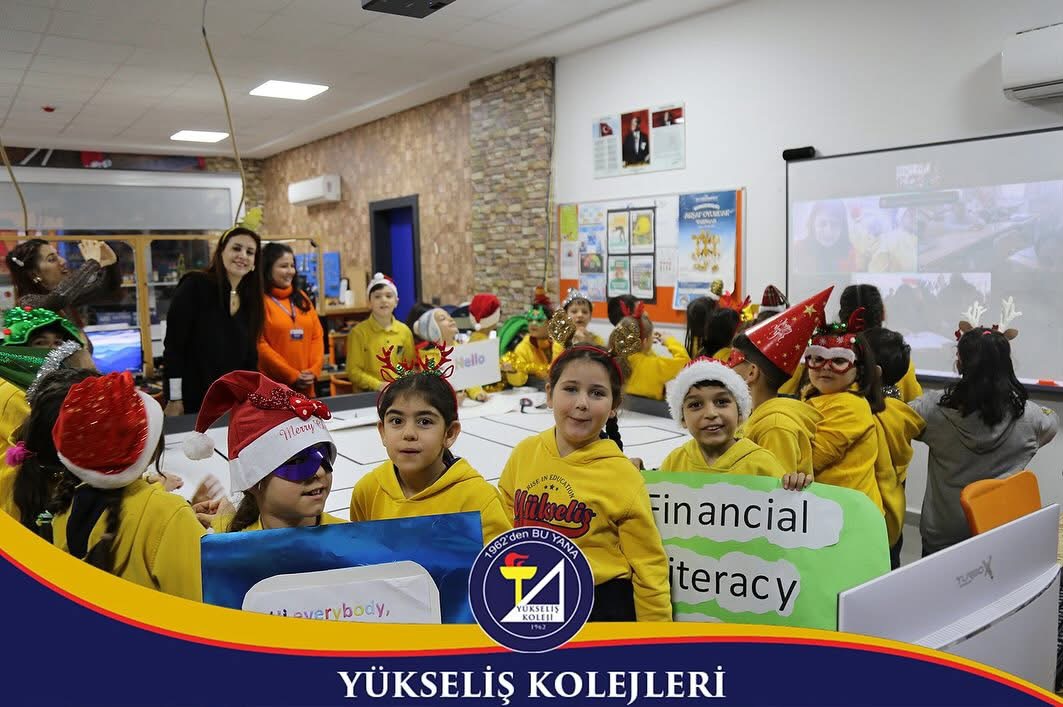 Yükseliş İlkokulu Öğrencileri eTwinning Projesi ile Avrupa’da Kültürlerarası Bağ Kuruyor! 🌍✨🎄