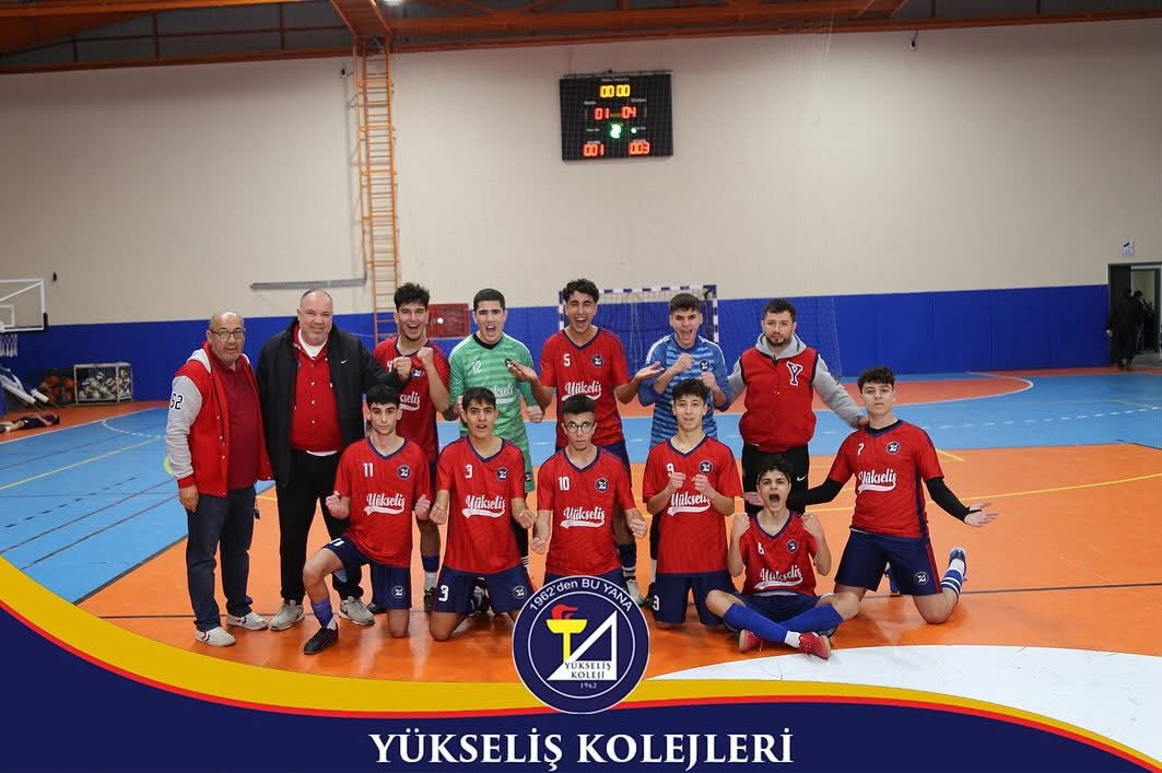 🏆 Yükseliş Koleji Bilim Kampüsü Futsal Takımımız Yarı Finalde! 🏆