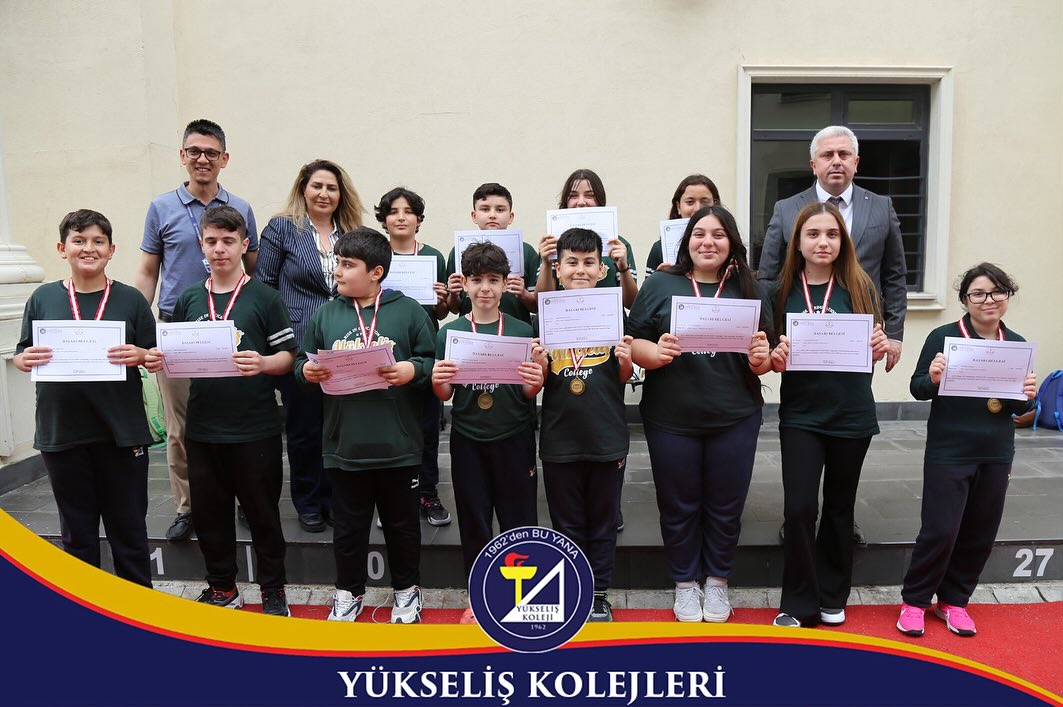 Yükseliş Koleji Öğrencileri Cambridge Üniversitesi’nde MUN Konferansında Parladı! 🌍🏅