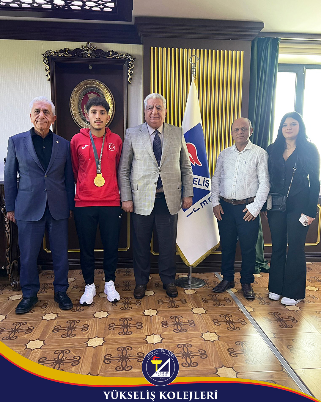 Tokyo’da gerçekleştirilen 25. Deaflympics’te altın madalya kazanarak ülkemizi gururla temsil eden İşitme Engelliler Futbol Millî Takımı sporcularımızı kurumumuzda ağırlamaktan büyük onur duyduk.